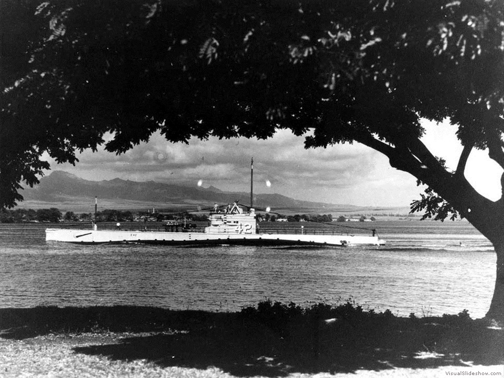 USS S-42 (SS-153)