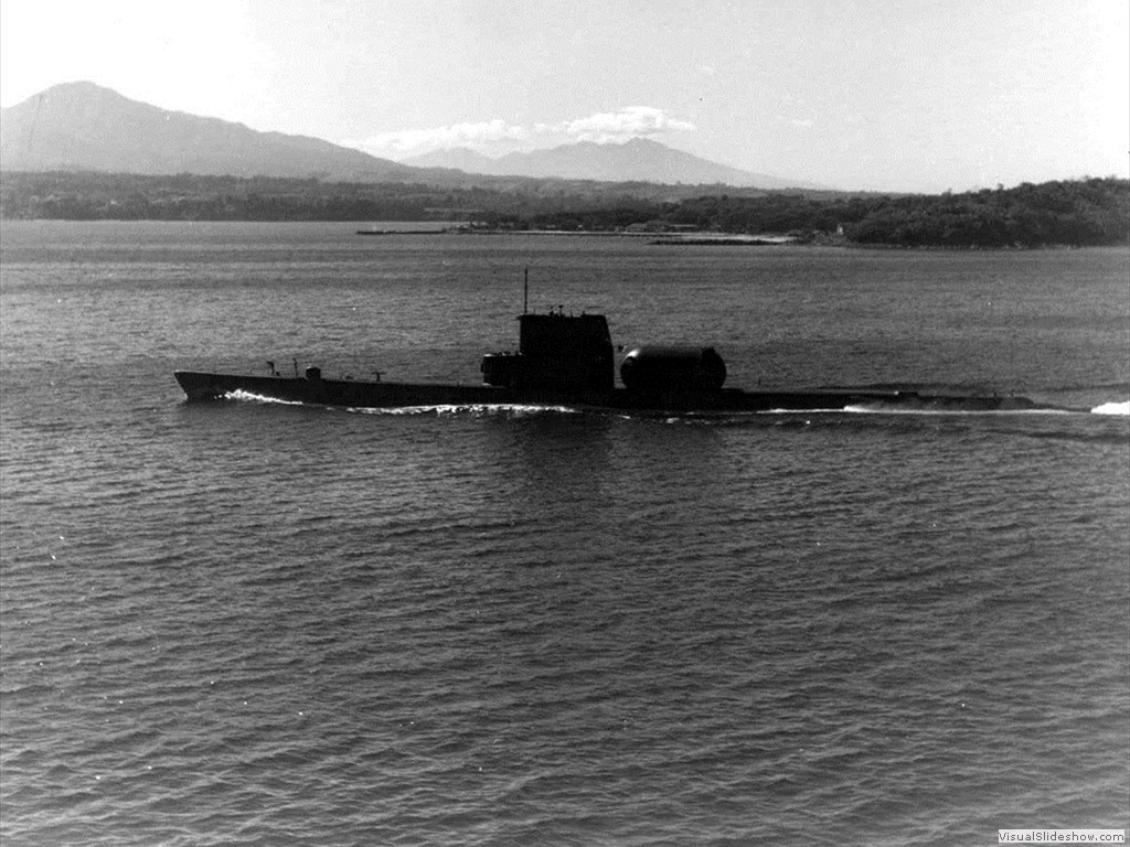 USS Tunny (SSG-282) showing her Regulus missle laucher container